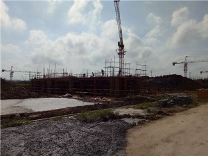 滁州在建項(xiàng)目一期工人忙碌的場景